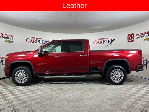 Used 2020 Chevrolet Silverado 2500 High Country w/ Technology Package AWD/4WD image 4
