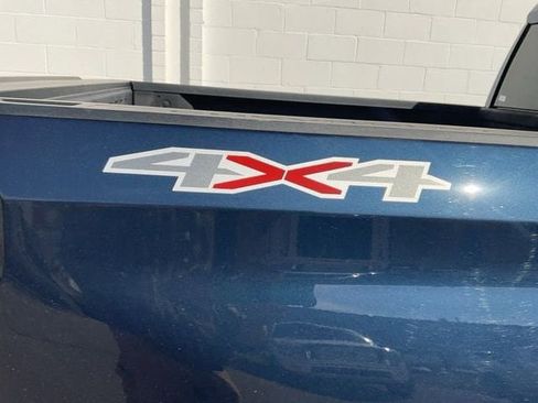 Used 2022 Chevrolet Silverado 1500 LT image 12