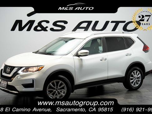 Used 2018 Nissan Rogue SV AWD/4WD image 1