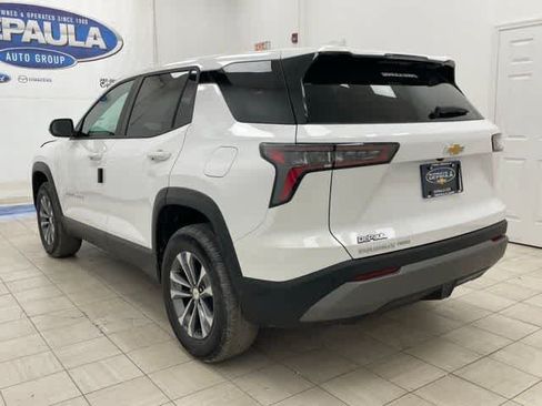 New 2026 Chevrolet Equinox LT AWD/4WD image 17