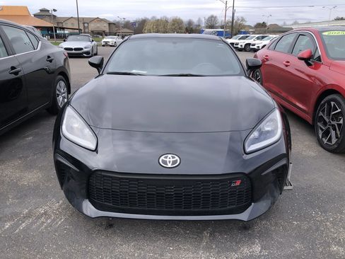 Used 2023 Toyota GR86 Premium w/ ALL Weather Mat Package (TMS) image 8