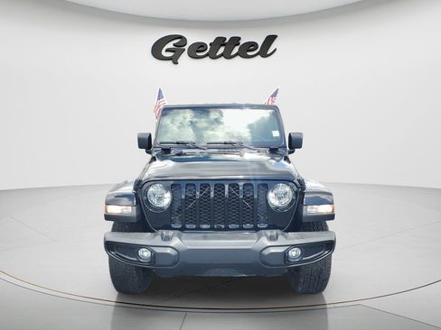 Used 2023 Jeep Gladiator Sport AWD/4WD image 8
