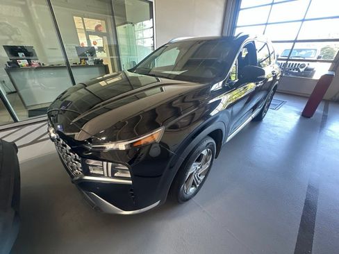 Used 2022 Hyundai Santa Fe SEL w/ Convenience + Premium Package FWD image 2