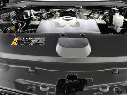 Used 2018 Cadillac Escalade Luxury image 82