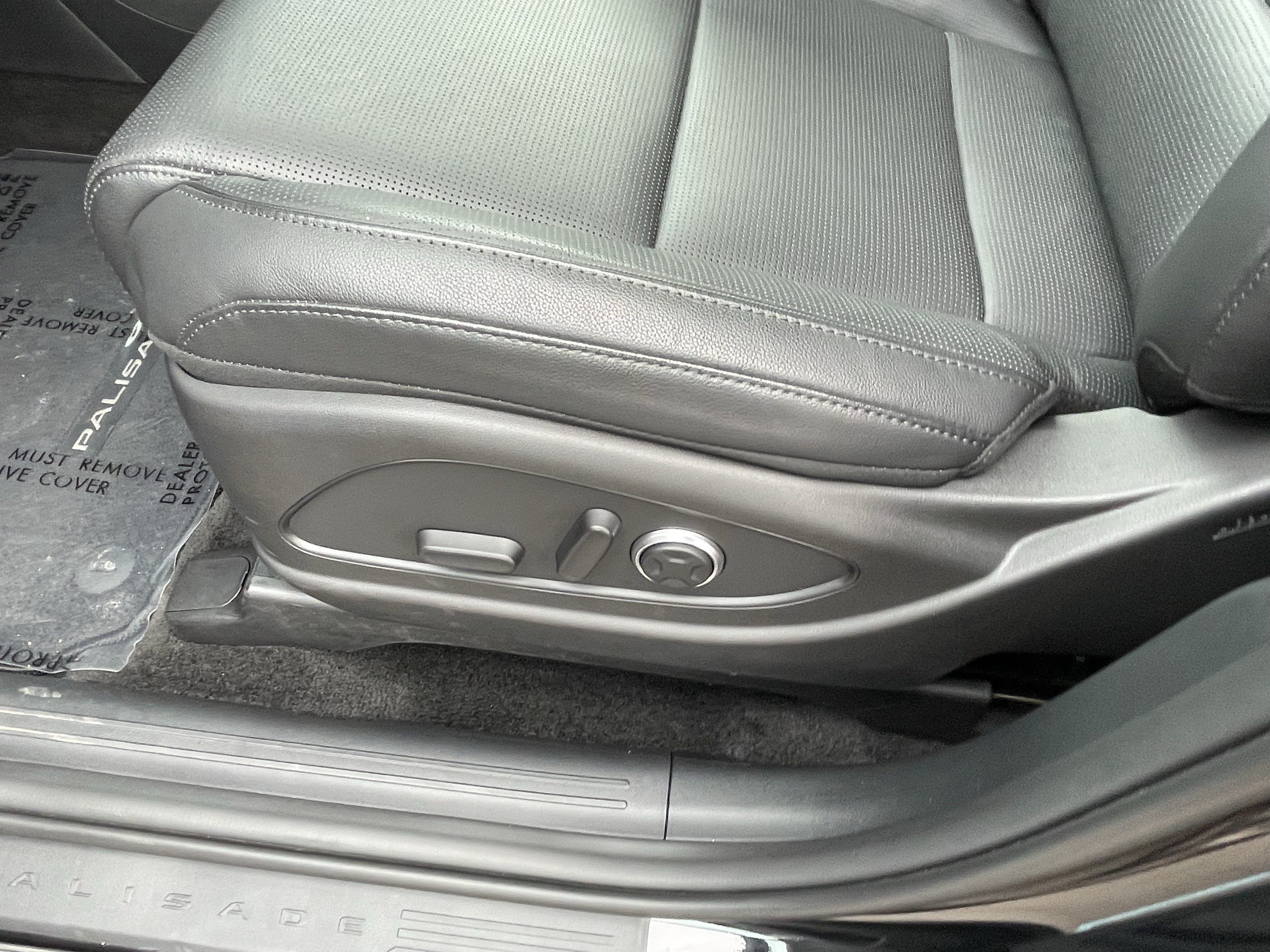 Certified 2026 Hyundai Palisade Limited AWD/4WD image 19