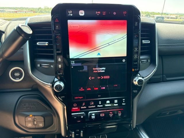 New 2026 RAM 2500 Laramie AWD/4WD image 38