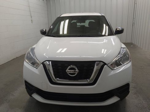 Used 2020 Nissan Kicks S FWD image 15