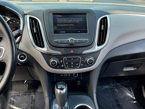 Used 2021 Chevrolet Equinox LT image 31