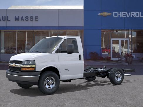 New 2026 Chevrolet Express 3500 w/ Power Convenience Package image 2