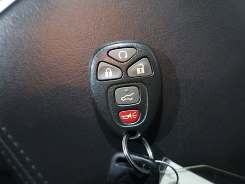 Used 2012 GMC Acadia SLT image 27