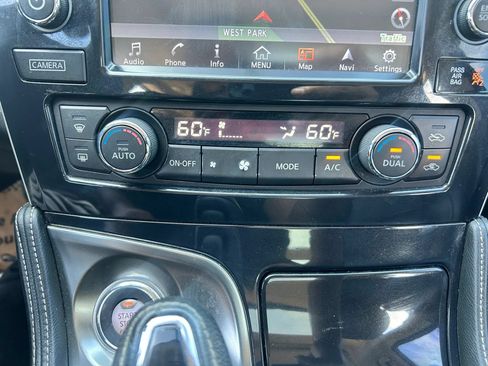 Used 2017 Nissan Maxima 3.5 SL FWD image 24