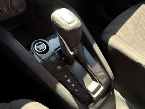 Certified 2022 Nissan Kicks S FWD image 27
