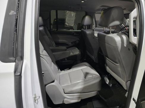 Used 2016 Chevrolet Suburban LT w/ LT Signature Package image 34