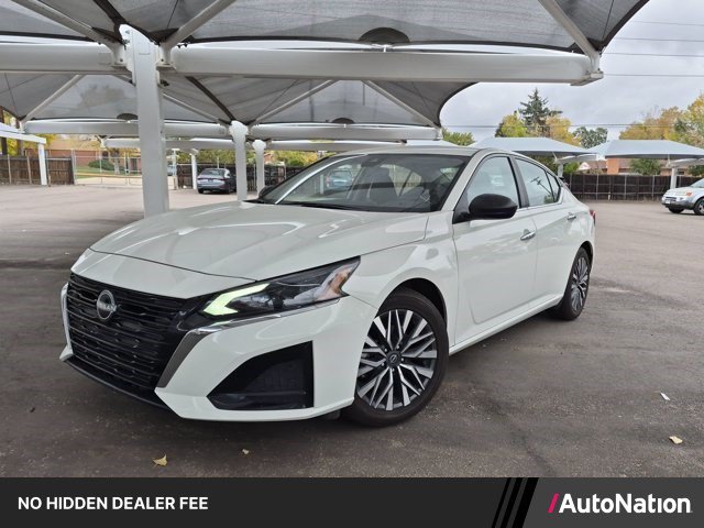 Used 2025 Nissan Altima 2.5 SV FWD image 1