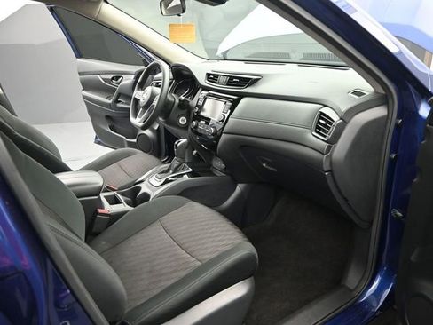 Used 2020 Nissan Rogue S image 22