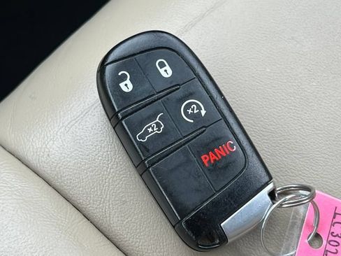 Used 2020 Jeep Grand Cherokee Limited AWD/4WD image 33