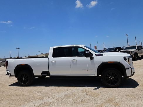 New 2026 GMC Sierra 3500 AT4 w/ AT4 Premium Plus Package AWD/4WD image 6