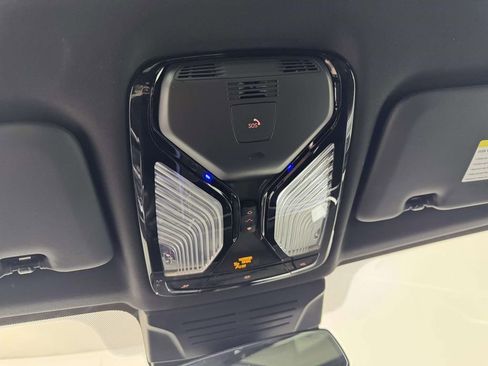 Used 2026 BMW X5 xDrive40i w/ Premium Package image 25