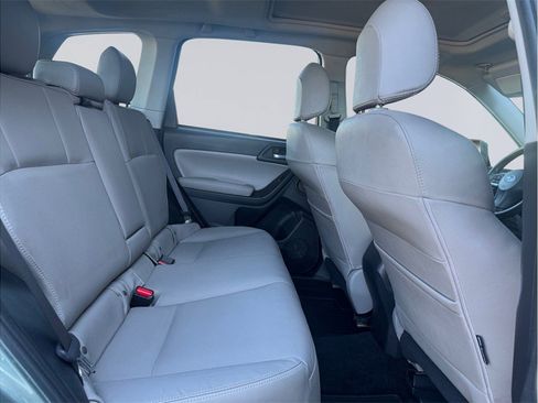 Used 2016 Subaru Forester 2.5i Touring image 22