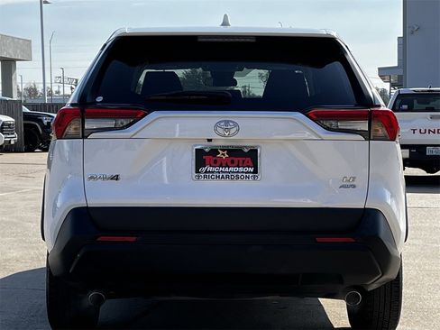 Used 2024 Toyota RAV4 LE image 5