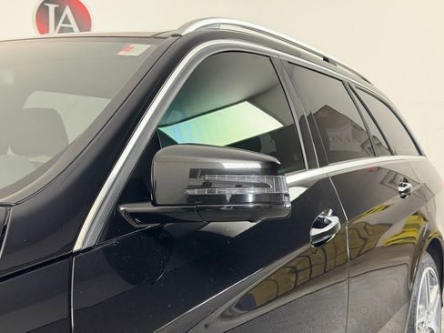 Used 2015 Mercedes-Benz E 350 4MATIC Wagon image 12