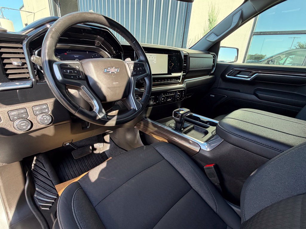 Used 2024 Chevrolet Silverado 1500 RST AWD/4WD image 11