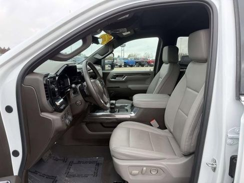 Certified 2024 Chevrolet Silverado 1500 LTZ w/ Technology Package image 11