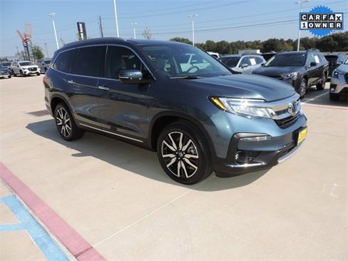 Used 2022 Honda Pilot Touring image 3