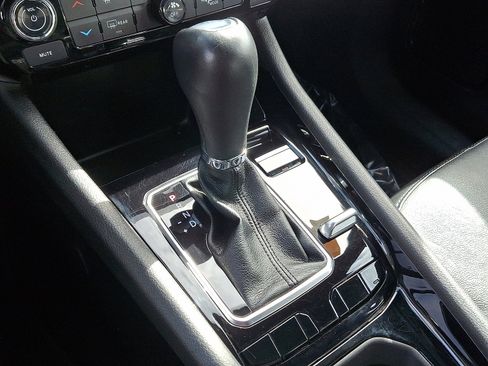 Certified 2023 Jeep Compass Limited image 14