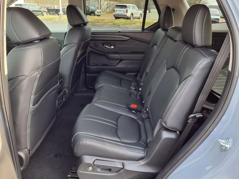 New 2026 Honda Pilot Touring image 11