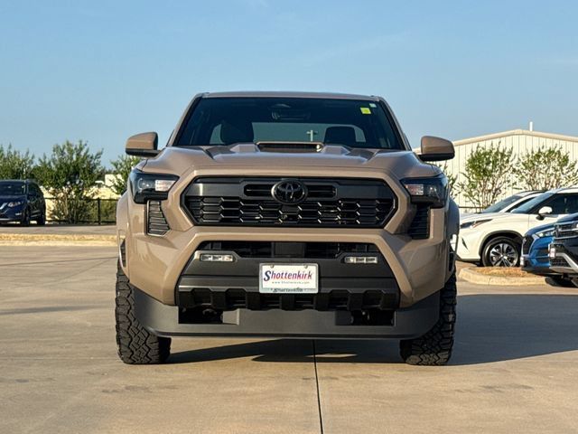 Used 2026 Toyota Tacoma TRD Sport AWD/4WD image 2