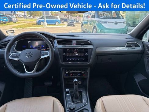 Certified 2023 Volkswagen Tiguan SE AWD/4WD image 10