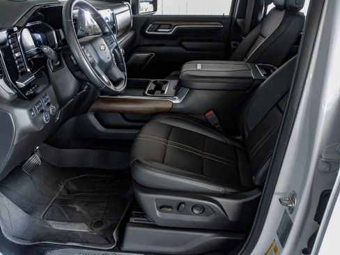 Used 2025 Chevrolet Silverado 3500 High Country w/ High Country Premium Package image 14