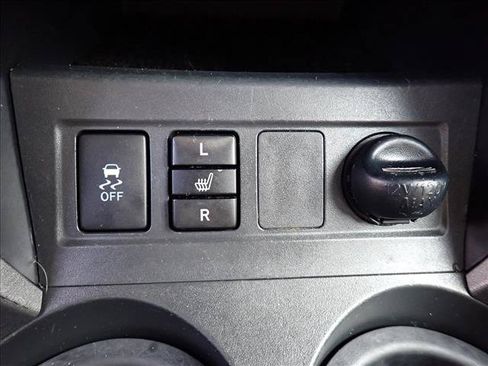 Used 2010 Toyota RAV4 Limited AWD/4WD image 20