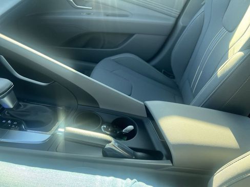 Used 2026 Hyundai Elantra Sport image 19