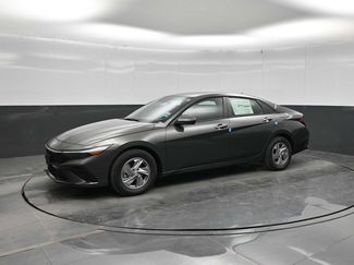New 2026 Hyundai Elantra SE FWD video 1