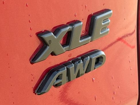 Used 2025 Toyota RAV4 XLE Premium FWD image 10