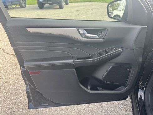 Certified 2022 Ford Escape SEL image 10