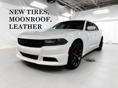 Used 2021 Dodge Charger SXT w/ Leather Interior Group RWD image 1