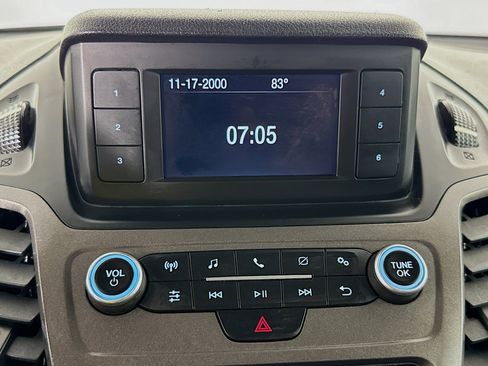 Used 2022 Ford Transit Connect XL image 17