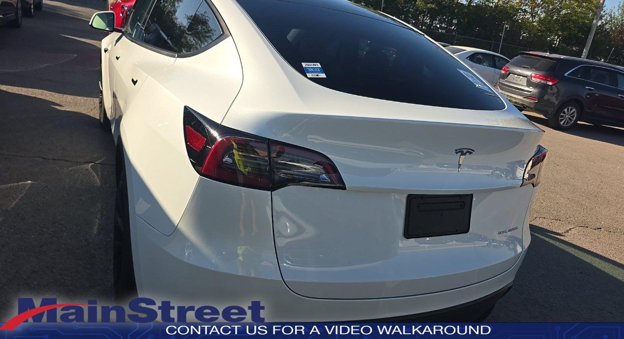 Used 2023 Tesla Model Y AWD image 7
