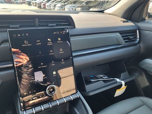 New 2026 GMC Terrain AT4 w/ Convenience Package III image 35