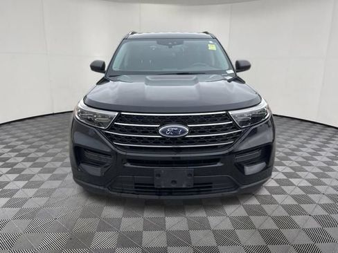 Used 2021 Ford Explorer XLT AWD/4WD image 14