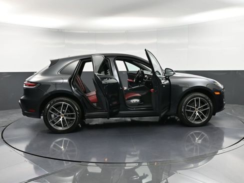 New 2026 Porsche Macan image 36