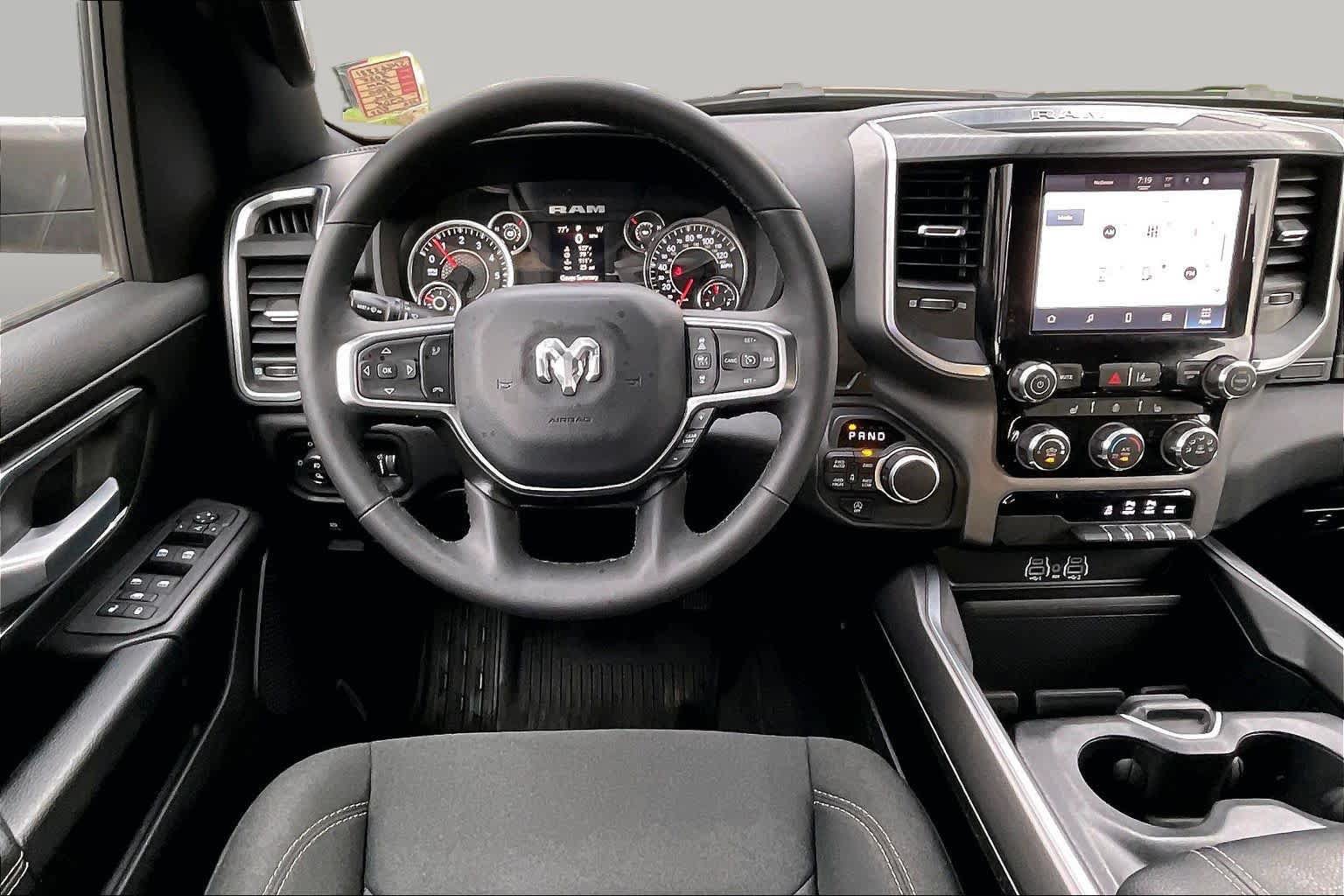 Used 2025 RAM 1500 Big Horn AWD/4WD image 6