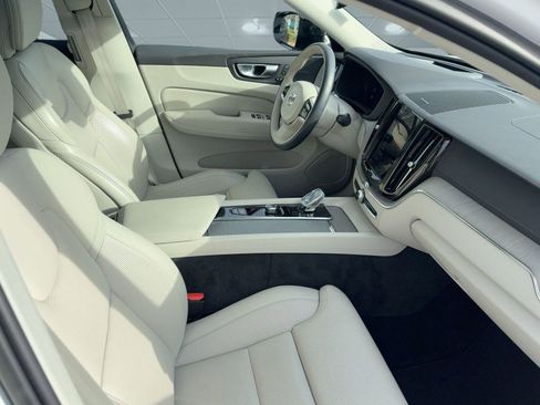 Certified 2023 Volvo XC60 B5 Ultimate w/ Protection Package Premier image 30