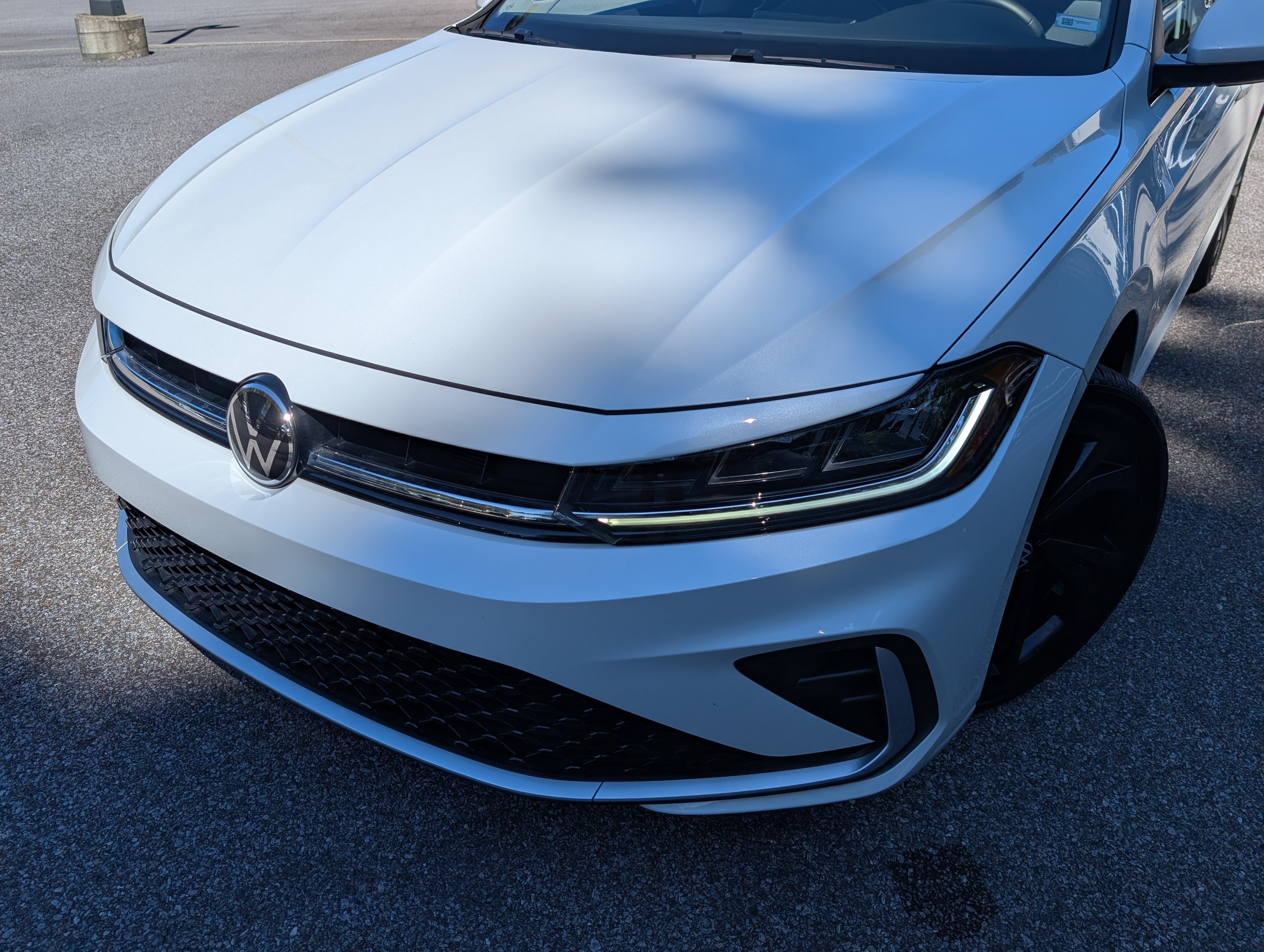 Used 2026 Volkswagen Jetta SE FWD image 13