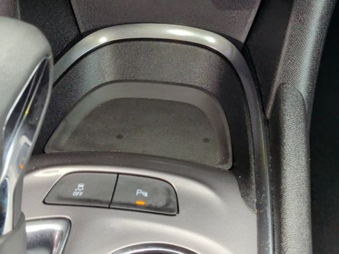Used 2025 Chevrolet Malibu LT FWD image 27