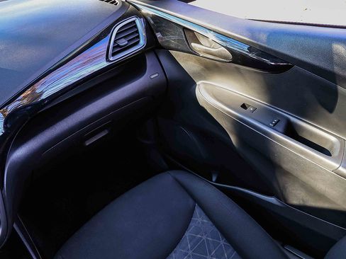 Used 2021 Chevrolet Spark LT w/ Spark Special Edition image 17