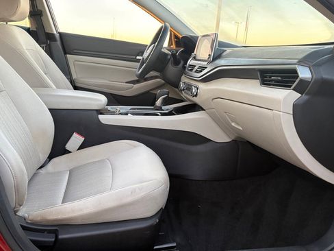 Certified 2024 Nissan Altima 2.5 SV image 34